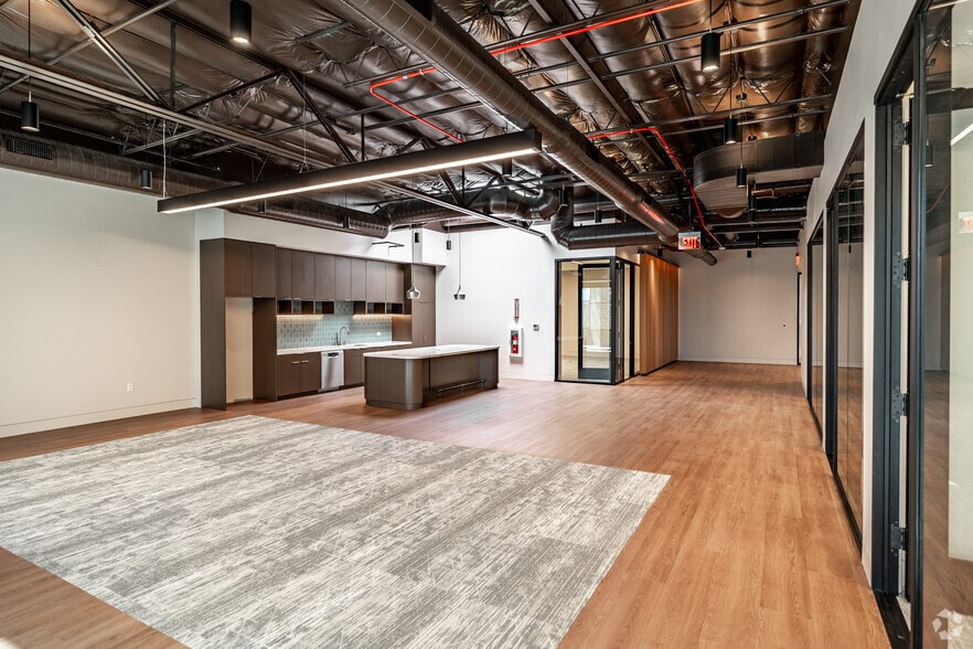 More Photos Of 200 E Baker St, Costa Mesa Loft Creative Space For Sale