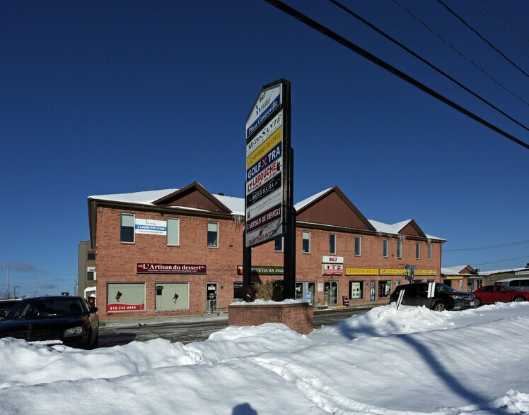 Primary Photo Of 867 Boul Saint-René O, Gatineau General Retail For Lease