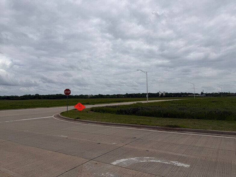 More Photos Of Plantation Drive Dr @ Douglas Drive, Bossier City Land For Sale