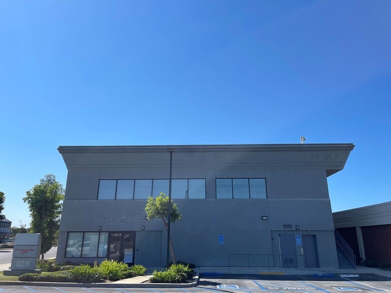 More Photos Of 22719 Hawthorne Blvd, Torrance Medical For Lease