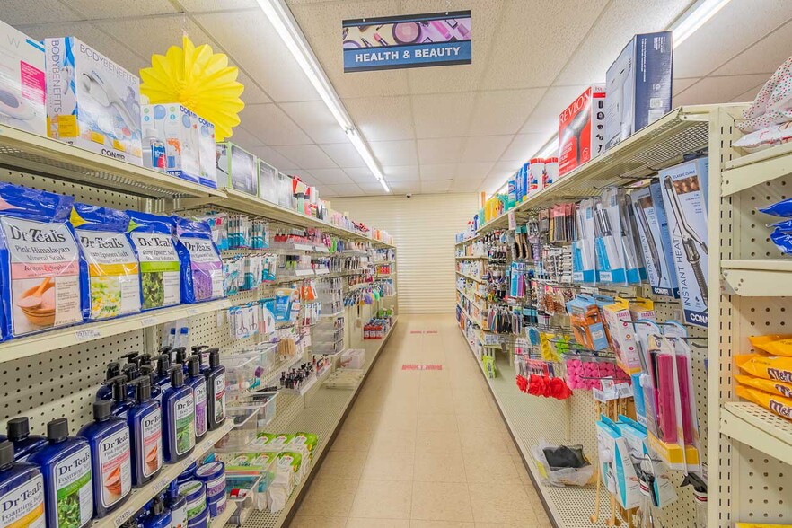 More Photos Of 221 Kennedy Memorial Dr, Hoyt Lakes Freestanding For Sale