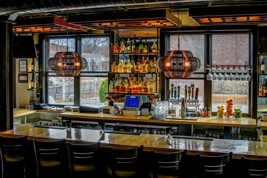 More Photos Of 121 E 2nd Ave, Niwot Restaurant For Sale