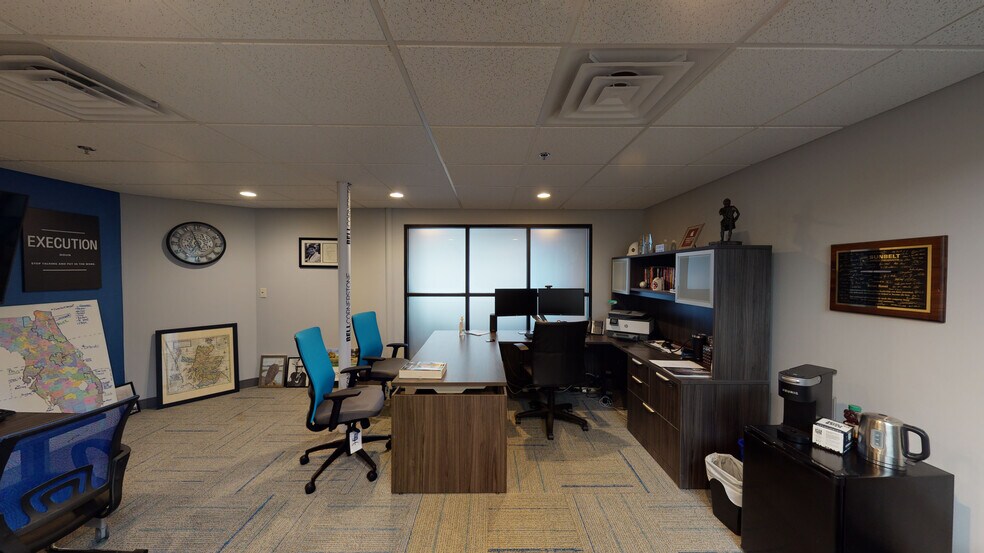 More Photos Of 100 E Seneca St, Manlius Office For Lease