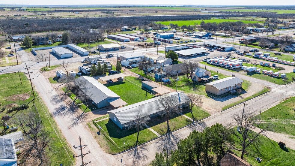 More Photos Of 701 S Avenue F, Haskell Hotel For Sale