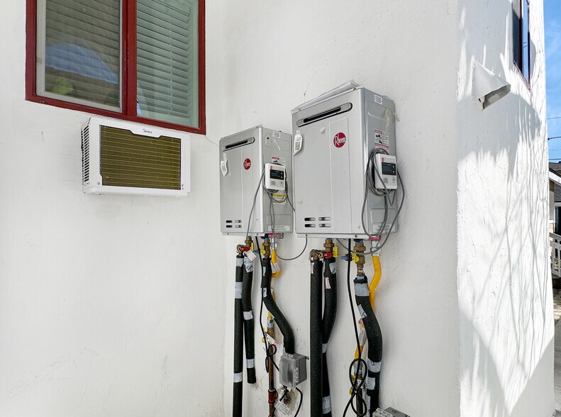 More Photos Of 5930 Willoughby Ave, Hollywood Apartments For Sale