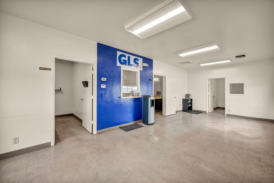 More Photos Of 1235 Glendale Ave, Sparks Truck Terminal For Lease