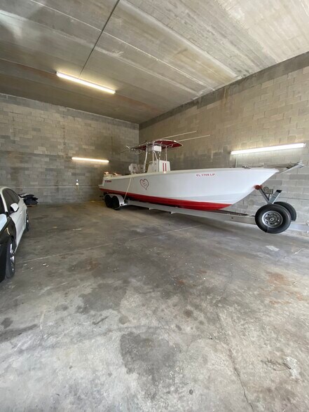 More Photos Of 13355-13385 NW 47th Ave, Opa-locka Warehouse For Sale