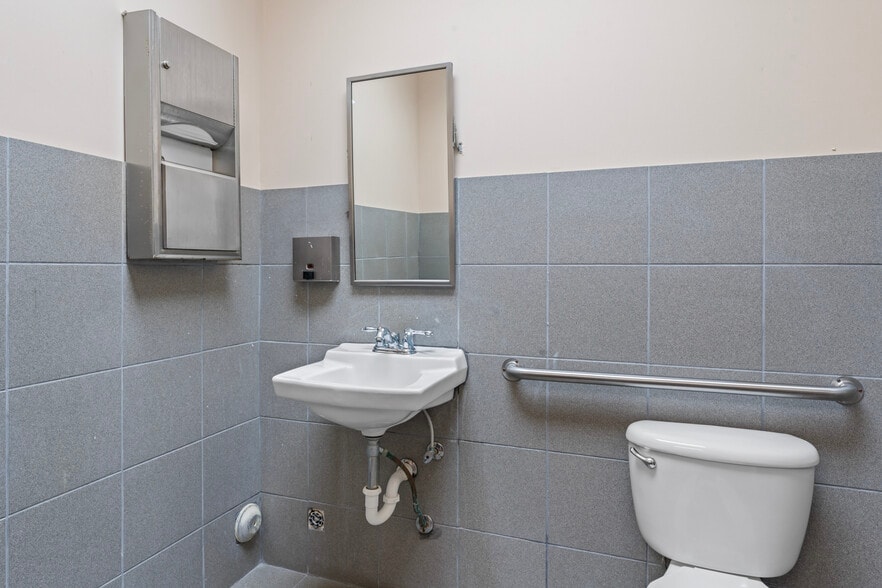 More Photos Of 13250 SW 135th Ave, Miami Loft Creative Space For Sale