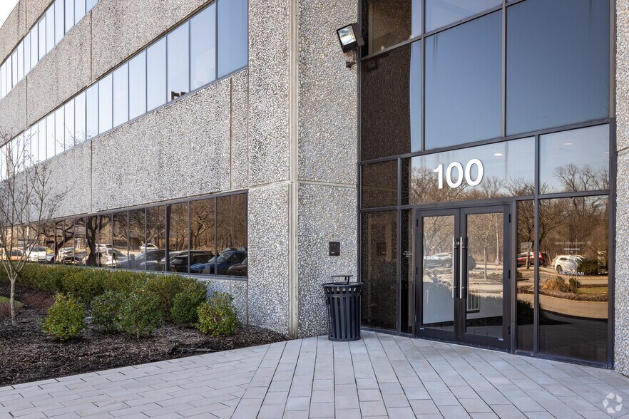 More Photos Of 100 S Jefferson Rd, Whippany Office For Sale
