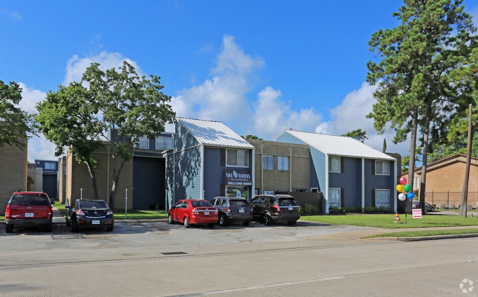 More Photos Of 311 Gladstell St, Conroe Apartments For Sale