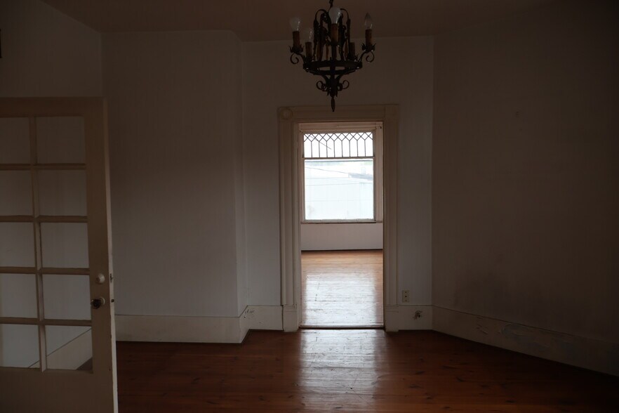 More Photos Of 2509 Canal St, Houston Loft Creative Space For Sale