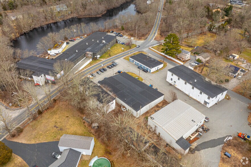 More Photos Of 30-32 Mill @ Walnut Street, Assonet Manufacturing For Sale