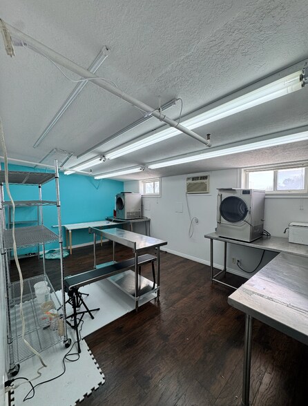 More Photos Of 7095 W 3500 S, Salt Lake City Service For Lease