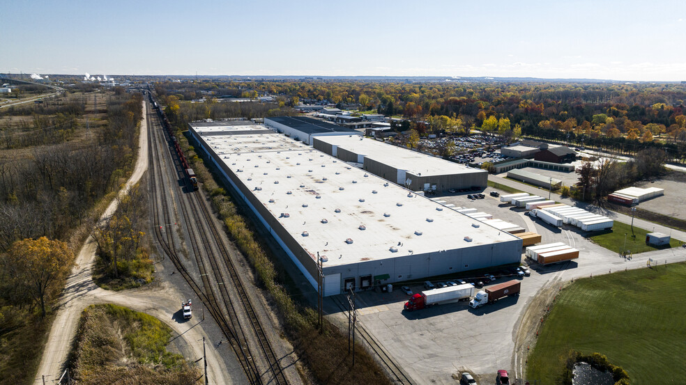 Primary Photo Of 1500 Donald St, Green Bay Warehouse For Lease