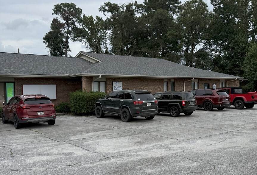 Primary Photo Of 4592-4594 Jefferson Davis Hwy, North Augusta Medical For Sale