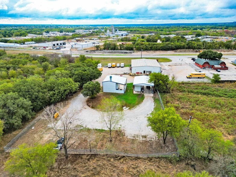 More Photos Of 51 US Highway 380, Bridgeport Distribution For Lease