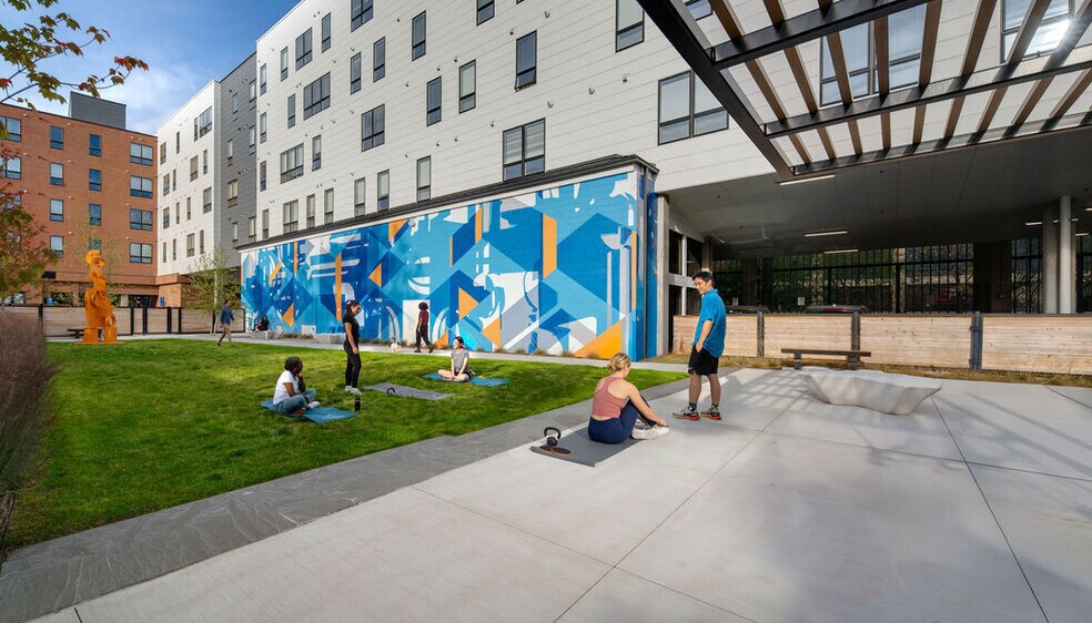 More Photos Of 222 Canal St, New Haven Apartments For Lease