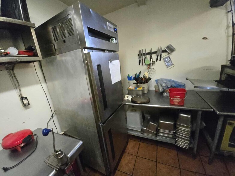 More Photos Of 1702 Ford St, Ogdensburg Specialty For Sale