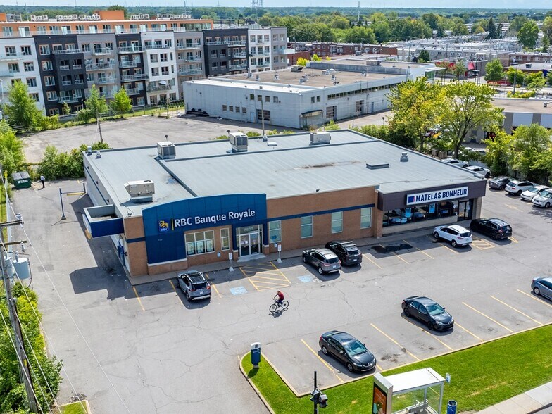 Primary Photo Of 8600-8610 Boul Newman, Montréal General Retail For Sale