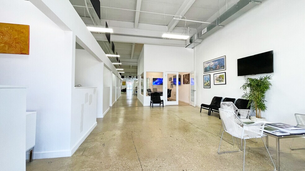 More Photos Of 7201-7275 NE 4th Ave, Miami Showroom For Lease