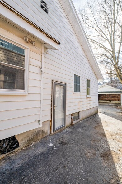 More Photos Of 128 E Bruce Ave, Dayton Multifamily For Sale