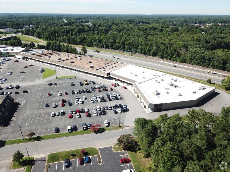 More Photos Of 5700-5760 Hopkins Rd, Richmond Storefront For Lease