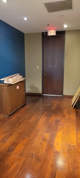 More Photos Of 6075 Poplar Ave, Memphis Coworking Space