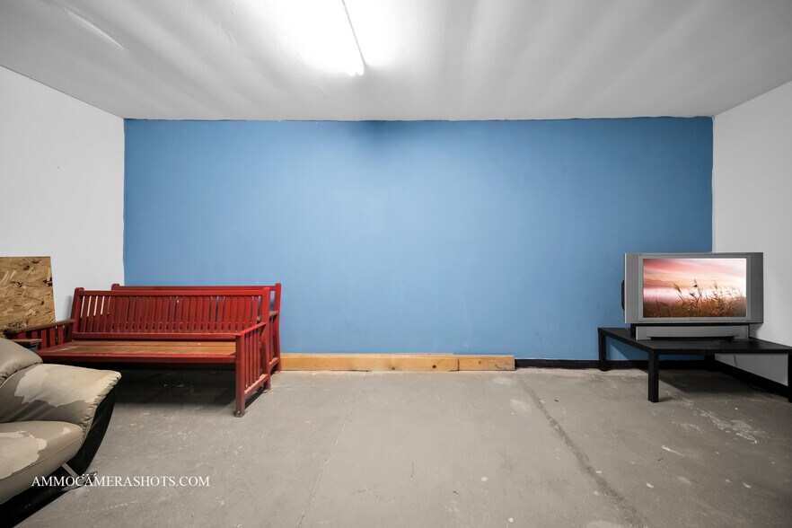 More Photos Of 209-211 5th St, Aurora Storefront For Sale