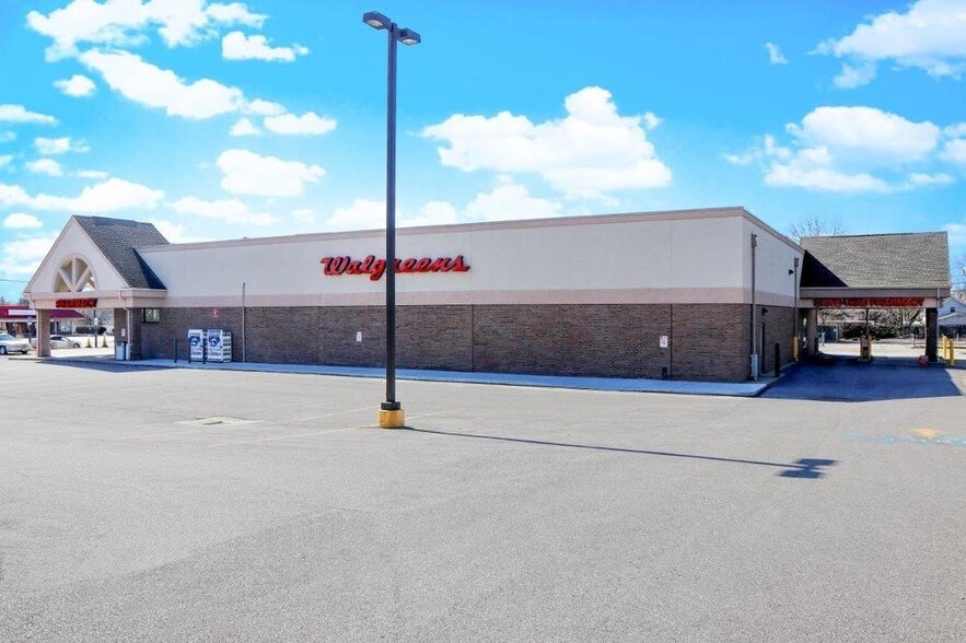 More Photos Of 1130 S Arlington St, Akron Drugstore For Lease