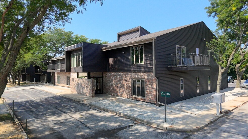 More Photos Of 7124 Windsor Lake Pky, Loves Park Office For Lease