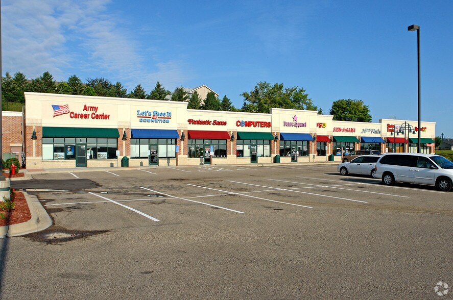 More Photos Of 7590-7608 160th St W, Lakeville Unknown For Lease