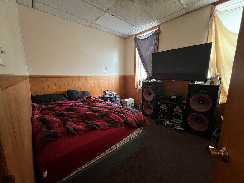 More Photos Of 451 Market St, Elmira Apartments For Sale