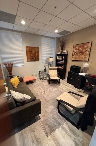 More Photos Of 6701 S Red Rd, South Miami Medical For Sale