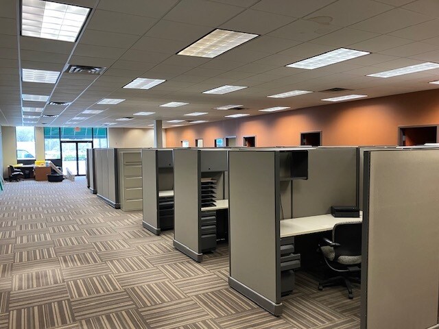 More Photos Of 1-9 Fletcher Sq, Dunbar Unknown For Lease