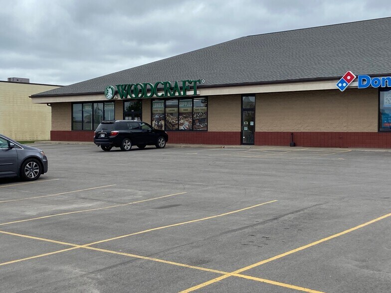 More Photos Of 4731-4737 Michaels Dr, Appleton Freestanding For Lease