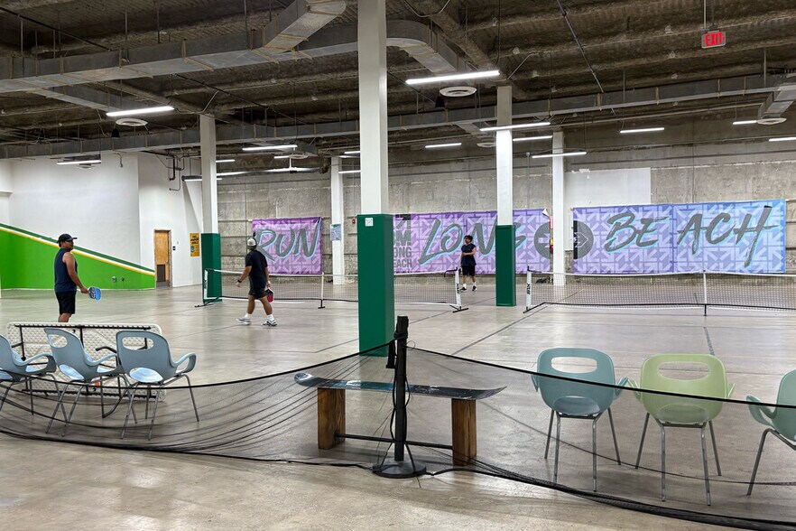 More Photos Of 2100 N Bellflower Blvd, Long Beach General Retail For Sale