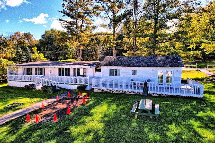 More Photos Of 118 Golden Hill Rd, Cornwallville Hotel For Sale