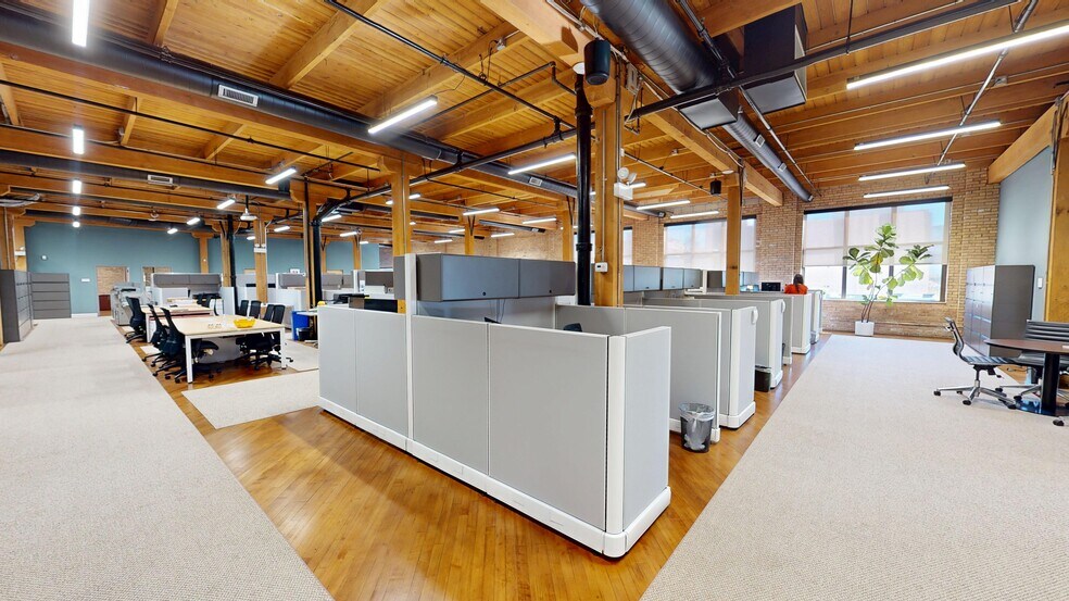 More Photos Of 1550-1556 W Carroll, Chicago Loft Creative Space For Lease