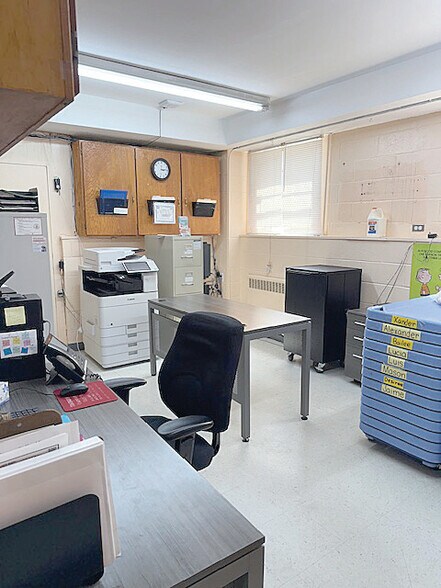 More Photos Of 940 E 156th St, Bronx Specialty For Lease