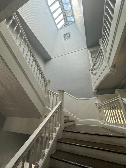 More Photos Of 100 Northwestern Ave, West Lafayette Apartments For Lease