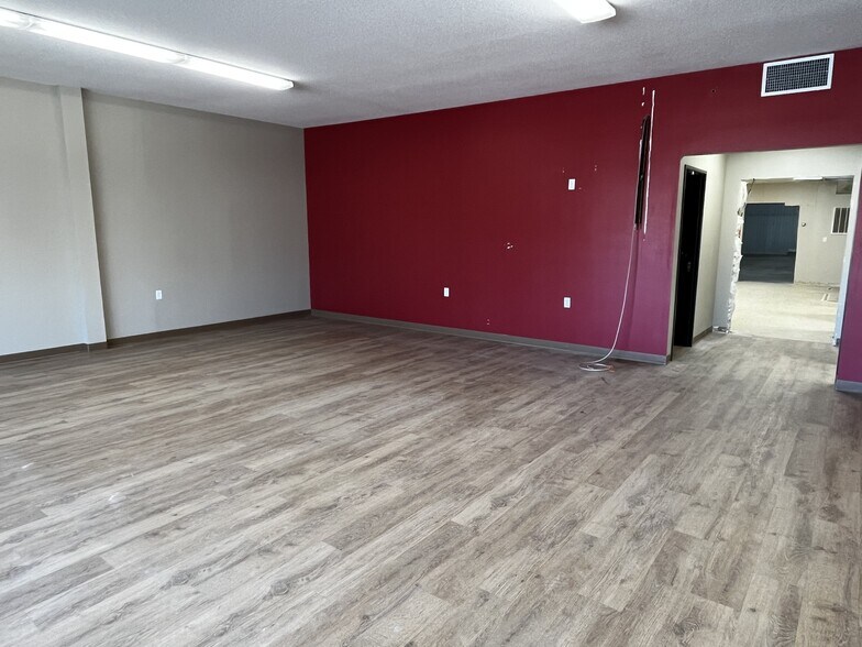 More Photos Of 159 2nd Ave SE, Perham Storefront Retail Office For Sale
