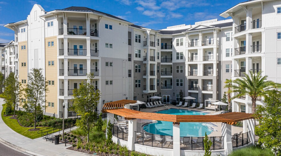 More Photos Of 400 N Orlando Ave, Maitland Apartments For Lease