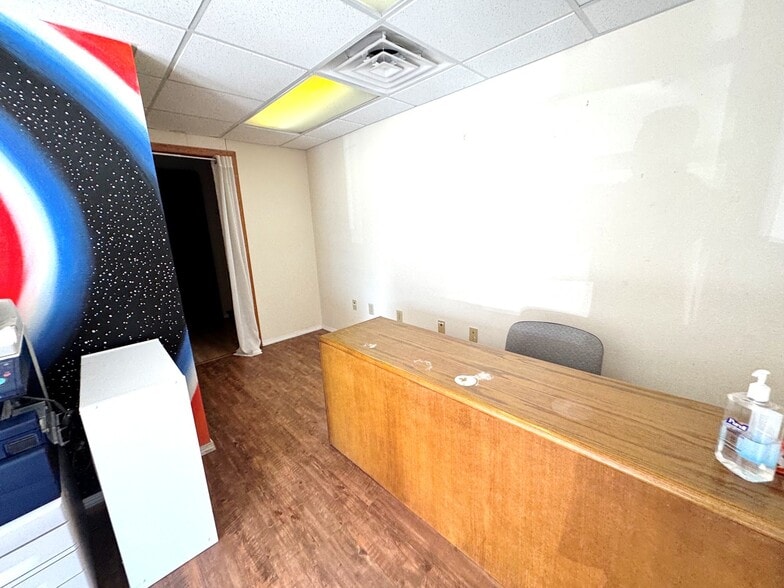 More Photos Of 1118 S Park St, Madison Office For Lease