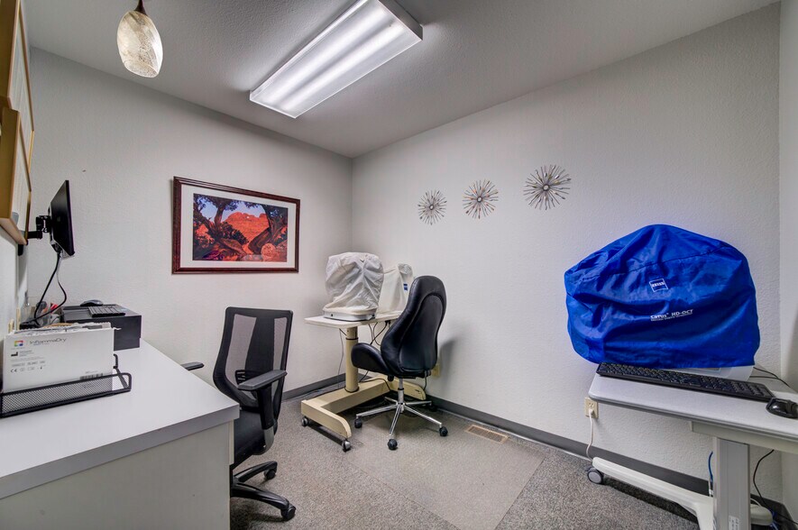 More Photos Of 1625 E Platte Ave, Colorado Springs Office For Sale