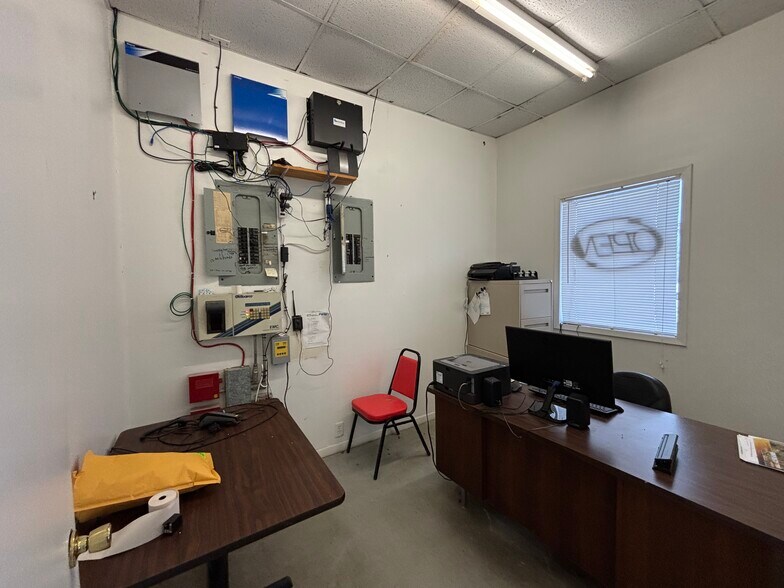 More Photos Of 866 FM 99, Whitsett Storefront For Sale