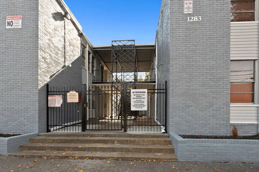 More Photos Of 1283 E Raines Rd, Memphis Apartments For Sale