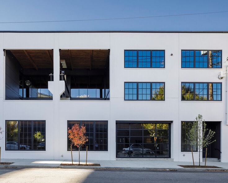 More Photos Of 1715 NW 17th Ave, Portland Loft Creative Space For Sale