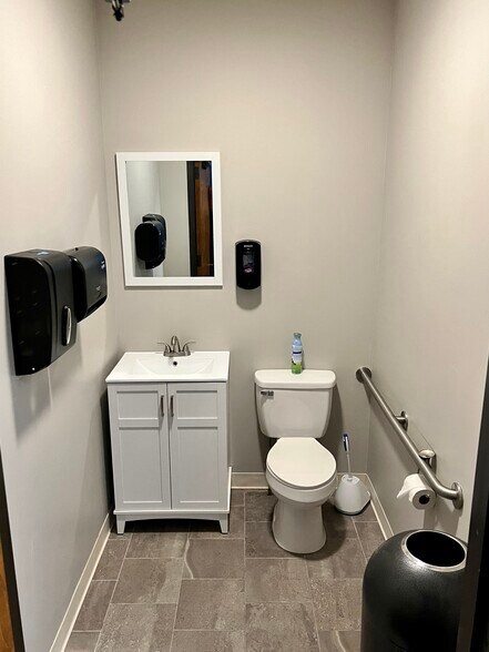 More Photos Of 1149 Executive Cir, Cary Office For Lease