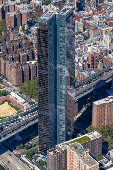 More Photos Of 252 South St, New York Apartments For Lease