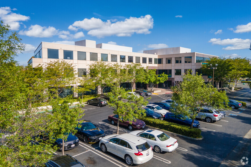 Primary Photo Of 1261 Travis Blvd, Fairfield Medical For Lease